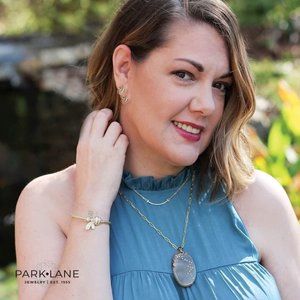 Park Lane Wind necklace genuine ocean agate.